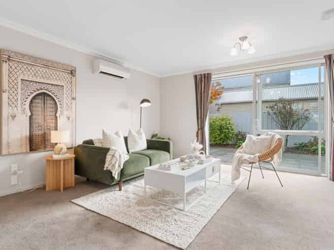 B/3 Laing Street, Mosgiel