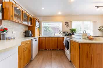 72 Acacia Drive, Levels