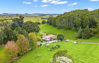 122 Jordan Valley Road, Hikurangi