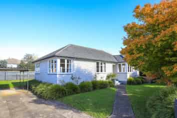 327  Rewi  Street, Te Awamutu