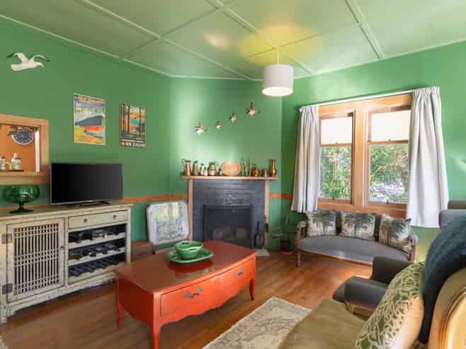 17A Taranaki Street, Picton