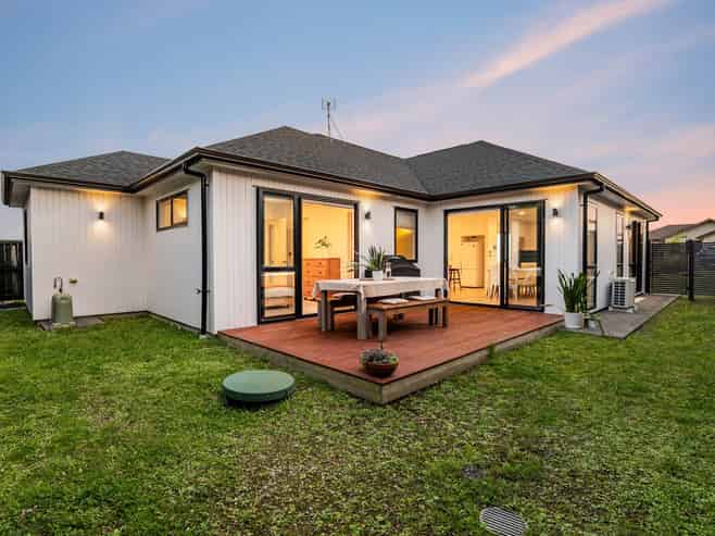 15 Ricketts Road, Milldale