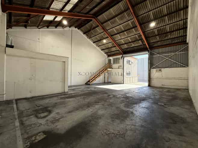 Tidy Penrose Unit - 210sqm 