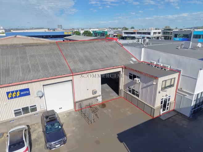 Tidy Penrose Unit - 210sqm 