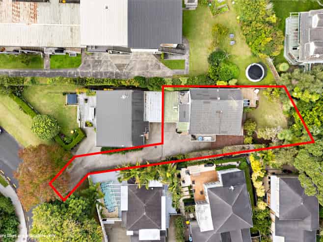 2/3 Whitby Crescent, Mairangi Bay