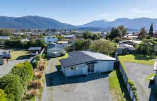 21 Mackinnon Loop, Te Anau