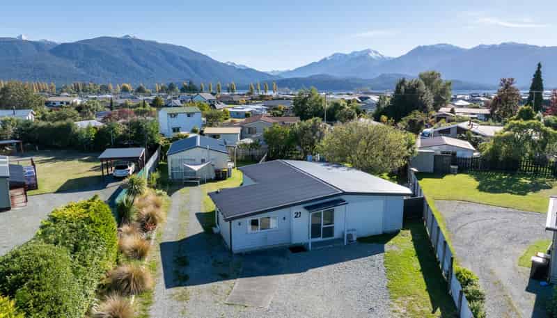 21 Mackinnon Loop, Te Anau