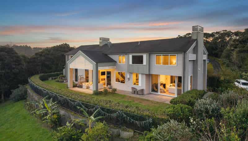 20 Stevensons Crescent, Albany Heights