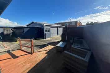 14 Okiwa Terrace, Waiinu Beach