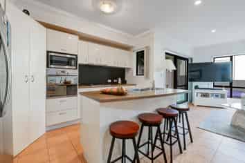 10 Trimaran Drive, Gulf Harbour