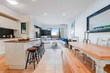 10 Trimaran Drive, Gulf Harbour