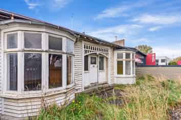 316 Wilsons Road North, Waltham