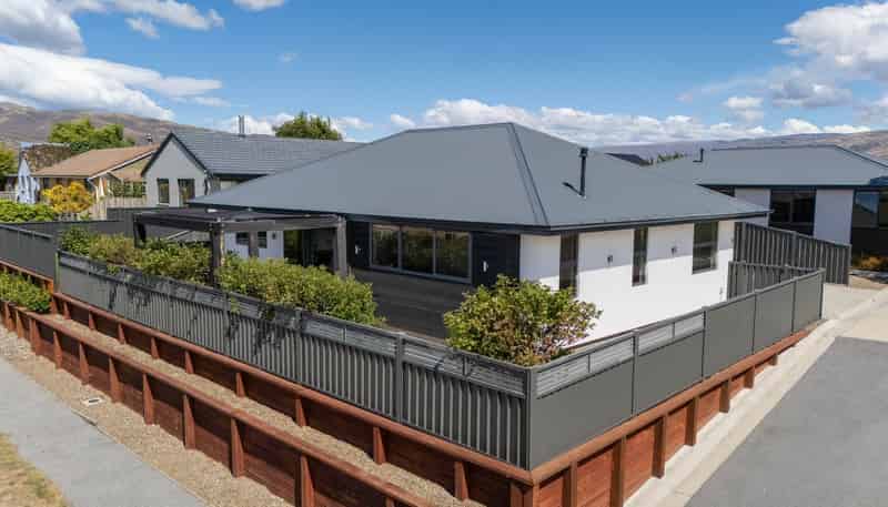 12 Waenga Drive, Cromwell