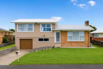24 Larnach Street, Saint Andrews