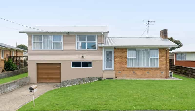 24 Larnach Street, Saint Andrews