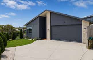 1 Sapling Lane, Glenview