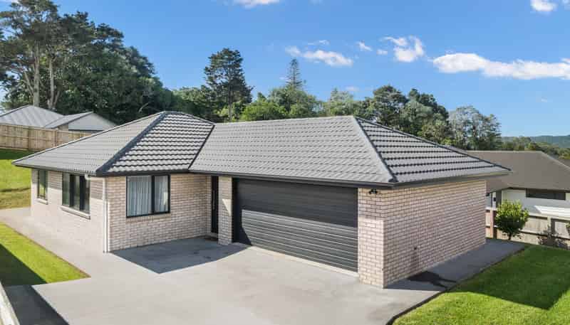5 Royal St Annes Drive, Kamo