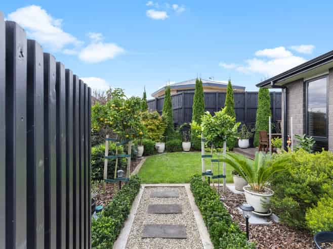 20 Maanihi Drive, Rototuna North