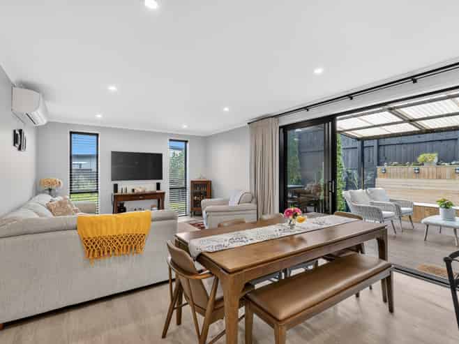 20 Maanihi Drive, Rototuna North