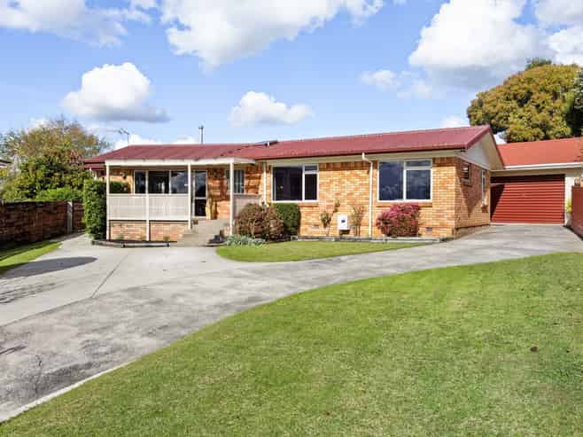 8 Magenta Place, Dinsdale