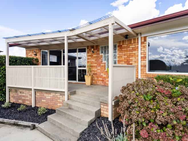8 Magenta Place, Dinsdale