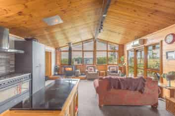 95 Dunns Avenue, The Pines Beach