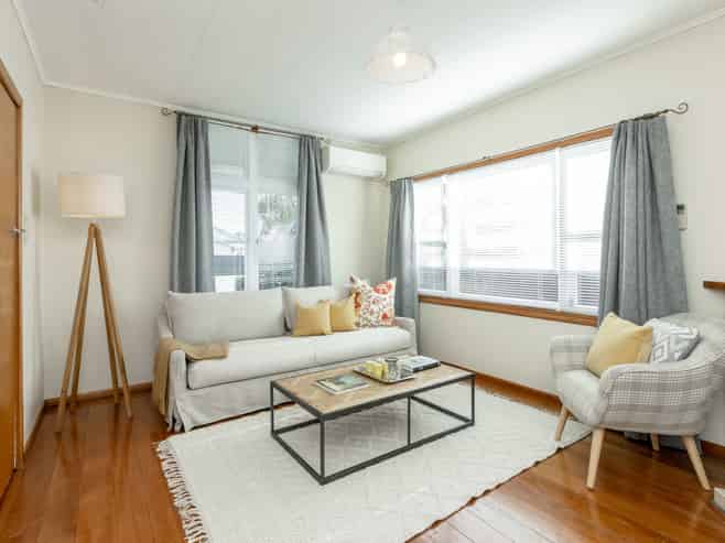 705 Avenue Road West, Saint Leonards