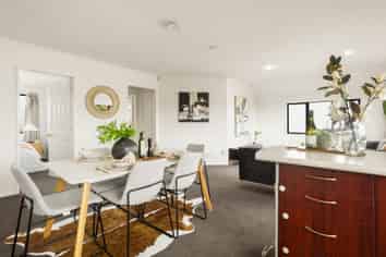 102C Clyde Street, Hamilton East