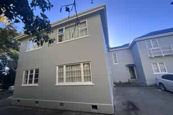 12 Larsen Court, Roslyn