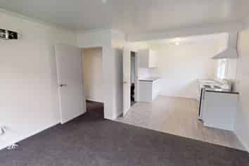 12 Larsen Court, Roslyn