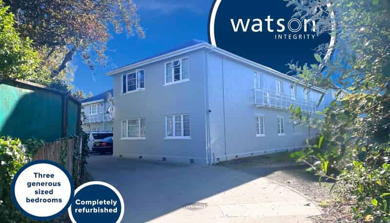 12 Larsen Court, Roslyn