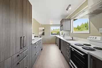 50 Alison Street, Mangakakahi