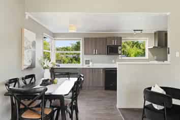 50 Alison Street, Mangakakahi