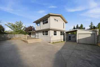 50 Alison Street, Mangakakahi