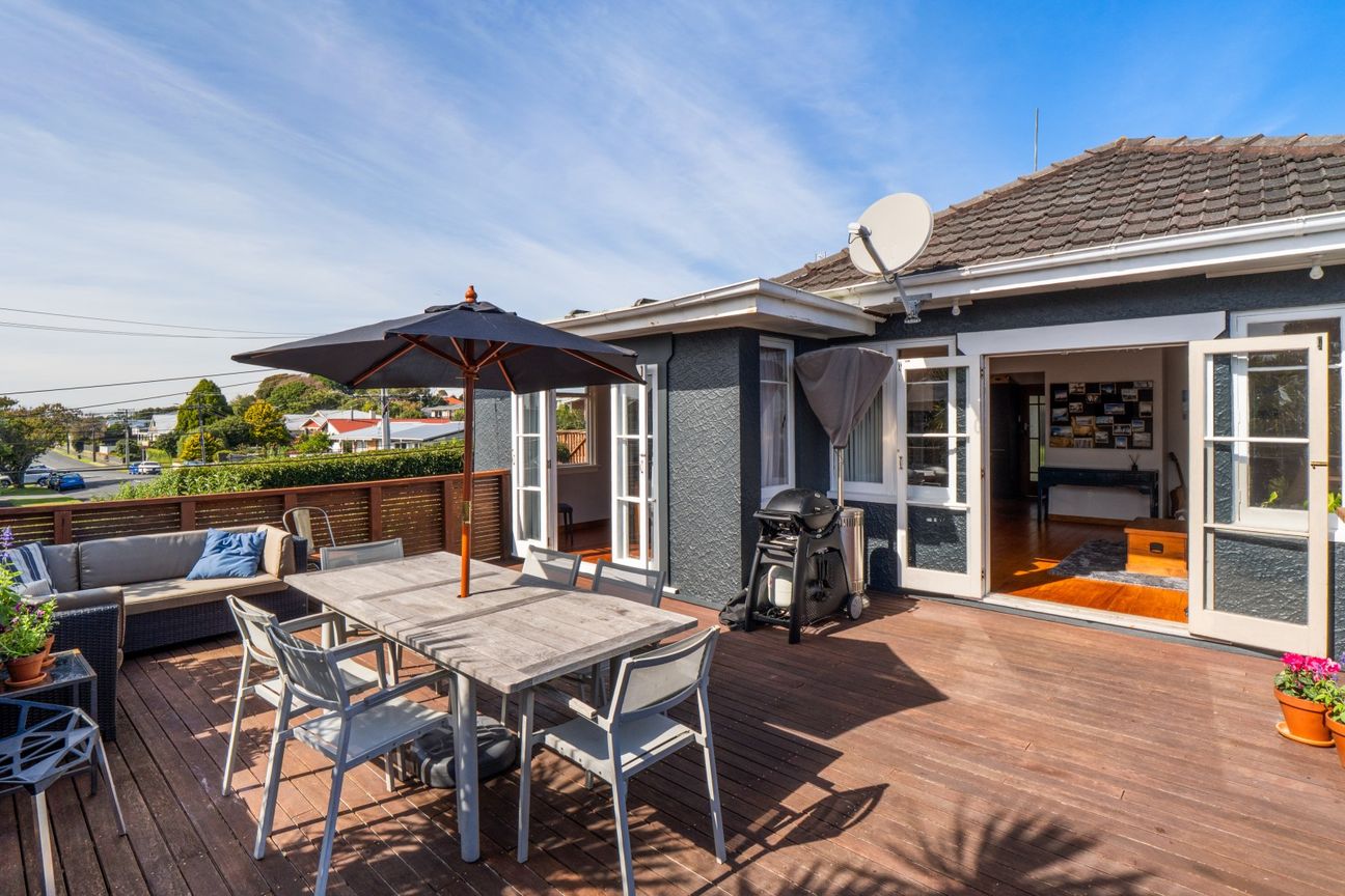 Rare opportunity on Rimu - Vista 5