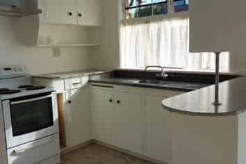 72 Tiriroa Ave, Te Atatu South