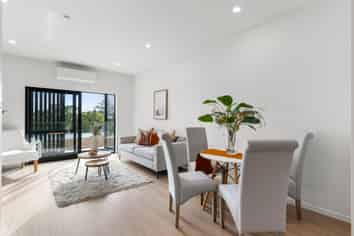 8/38 Fairlands Avenue, Waterview