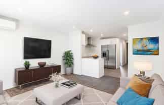 5 Saddleback Crescent, Papakura