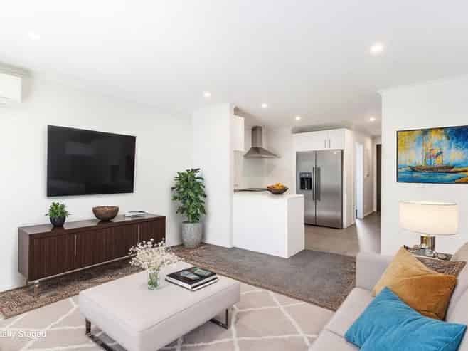 5 Saddleback Crescent, Papakura