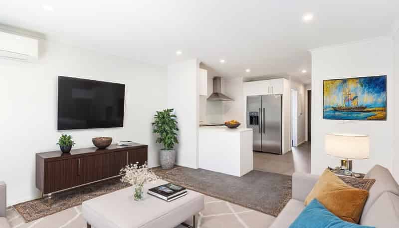 5 Saddleback Crescent, Papakura