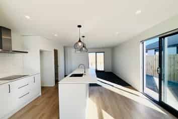 11 Robson Drive, Lincoln