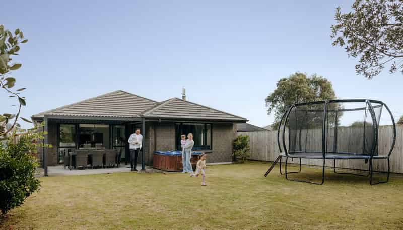 15 Clover Lane, Pyes Pa