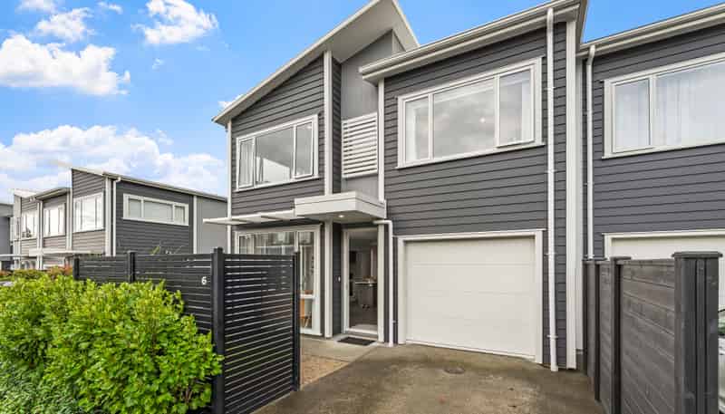 6 Taitonga Lane, Stanmore Bay