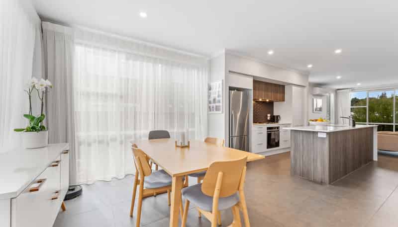 6 Taitonga Lane, Stanmore Bay