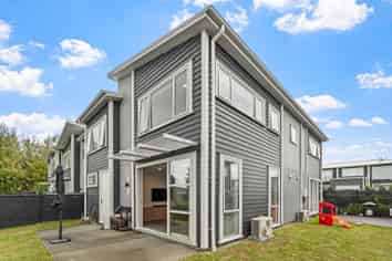 6 Taitonga Lane, Stanmore Bay