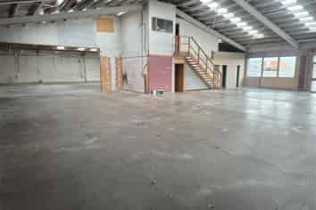 Flexible Industrial Space & Yard