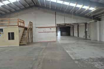 Flexible Industrial Space & Yard