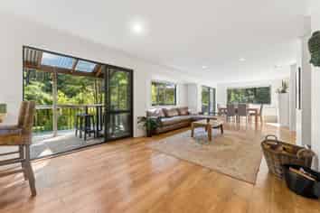 45 James Street, Sandspit