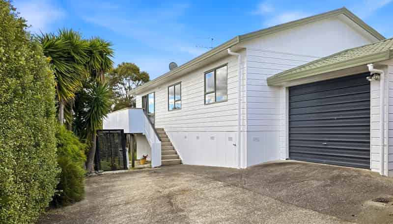 4b Knott Road, Stanmore Bay