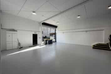 Fully Redeveloped Westgate Retail/Showroom